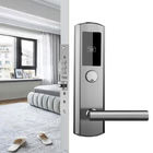 Gümüş 125KHz Otel Akıllı Kapı Kilitleri 13.56MHz RFID Otel Anahtar Kart Sistemi